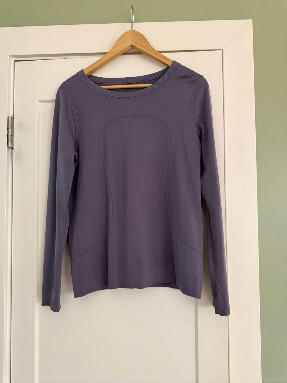 Lululemon Swiftly Tech Long Sleeve (Breeze) Relaxed Fit Purple Quartz Size 10